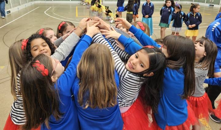 FESTIVAL SANTA JUANA Y TROFEO DE GRUPOS EN EDAD ESCOLAR